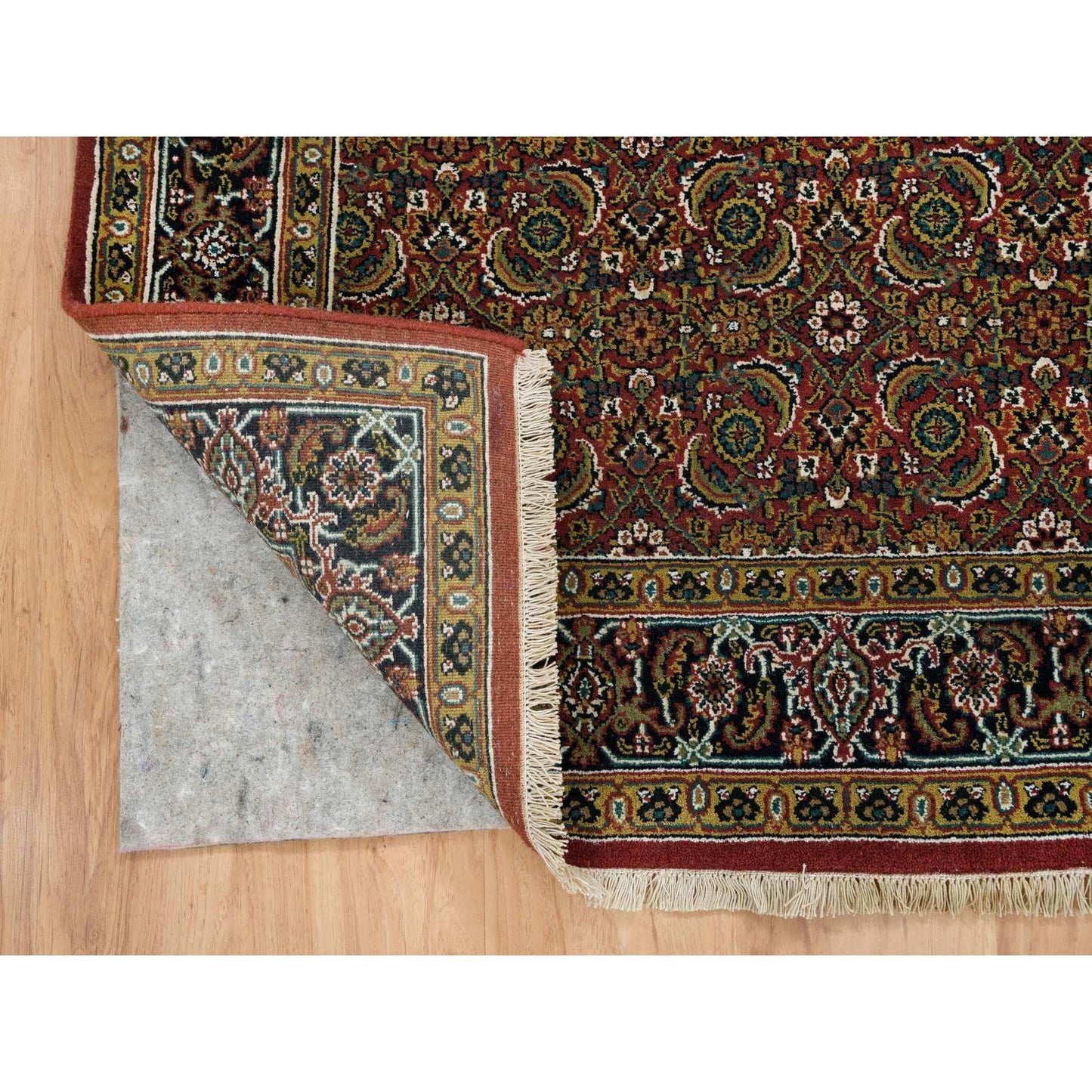 4'3"X6'2" Red Herrita Design, Hand Knotted, 250 Kpsi Wool/Silk Rug