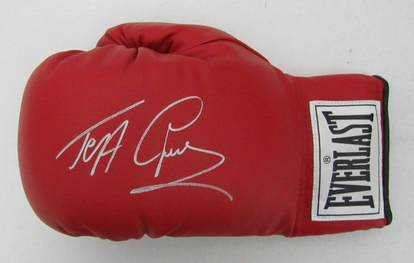 134516 Jeff Fenech Signed/ Autographed Everlast Boxing Glove JSA