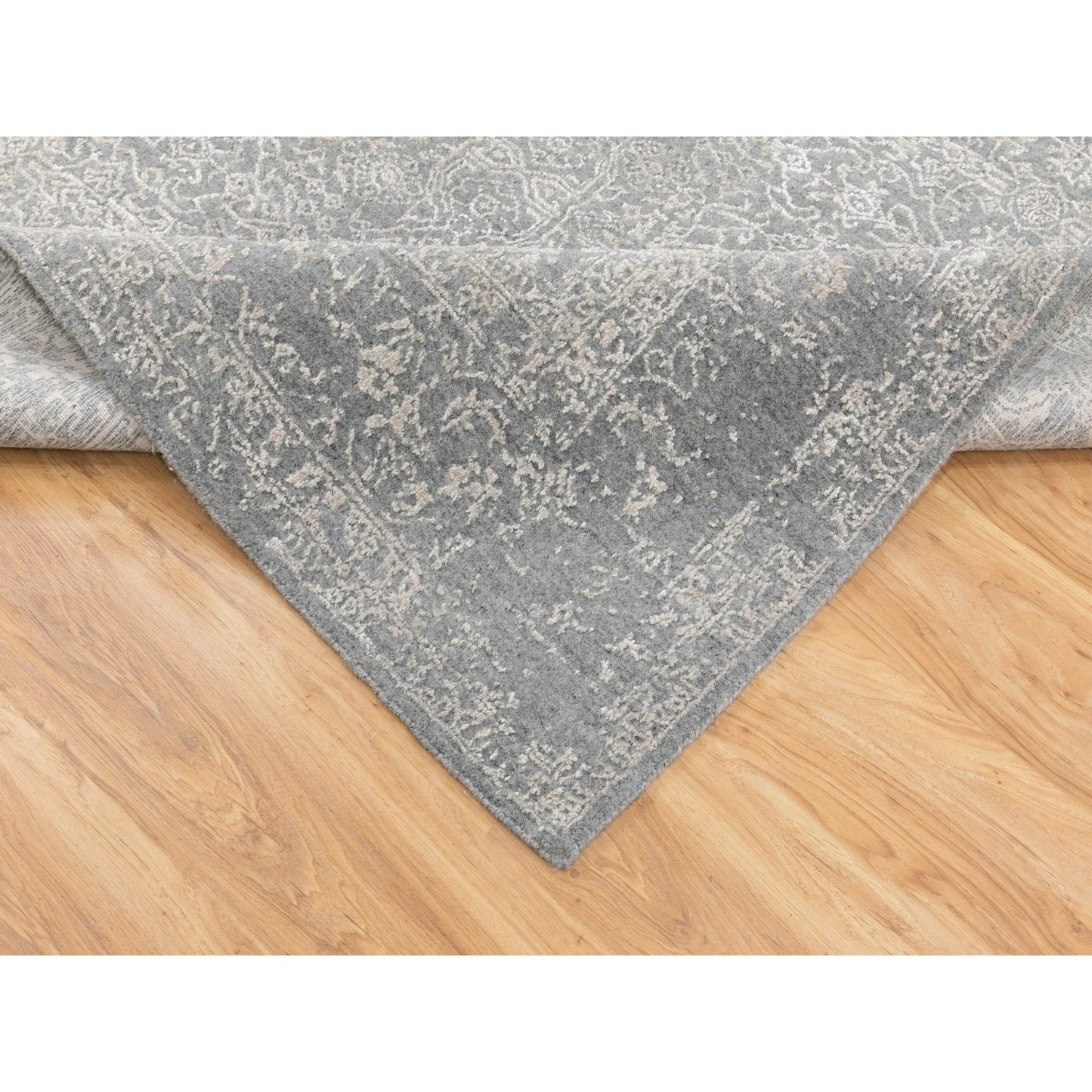 5'10"X9'1" Gray Fine Jacquard Hand Loomed Modern Wool And Art Silk Rug