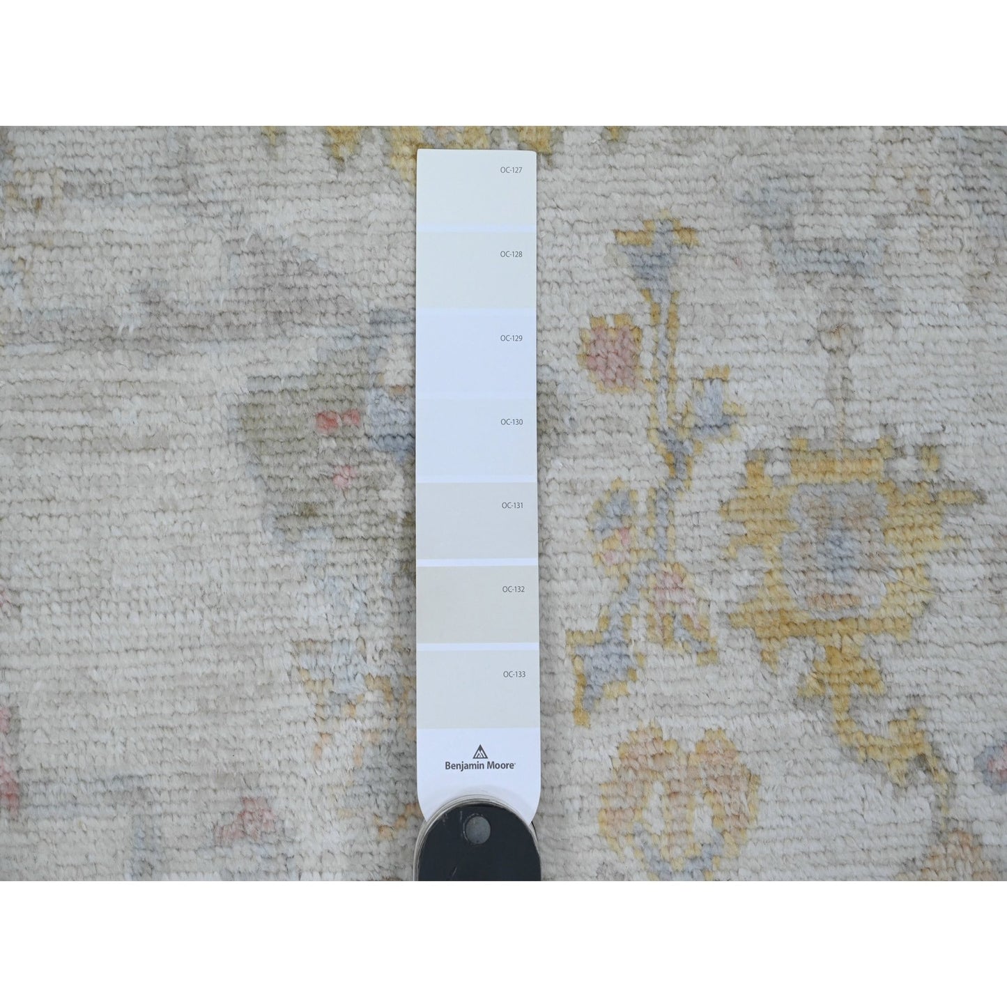 2'8"X8'9" White Hand Knotted Angora Oushak Leaf Design Wool Runner Rug