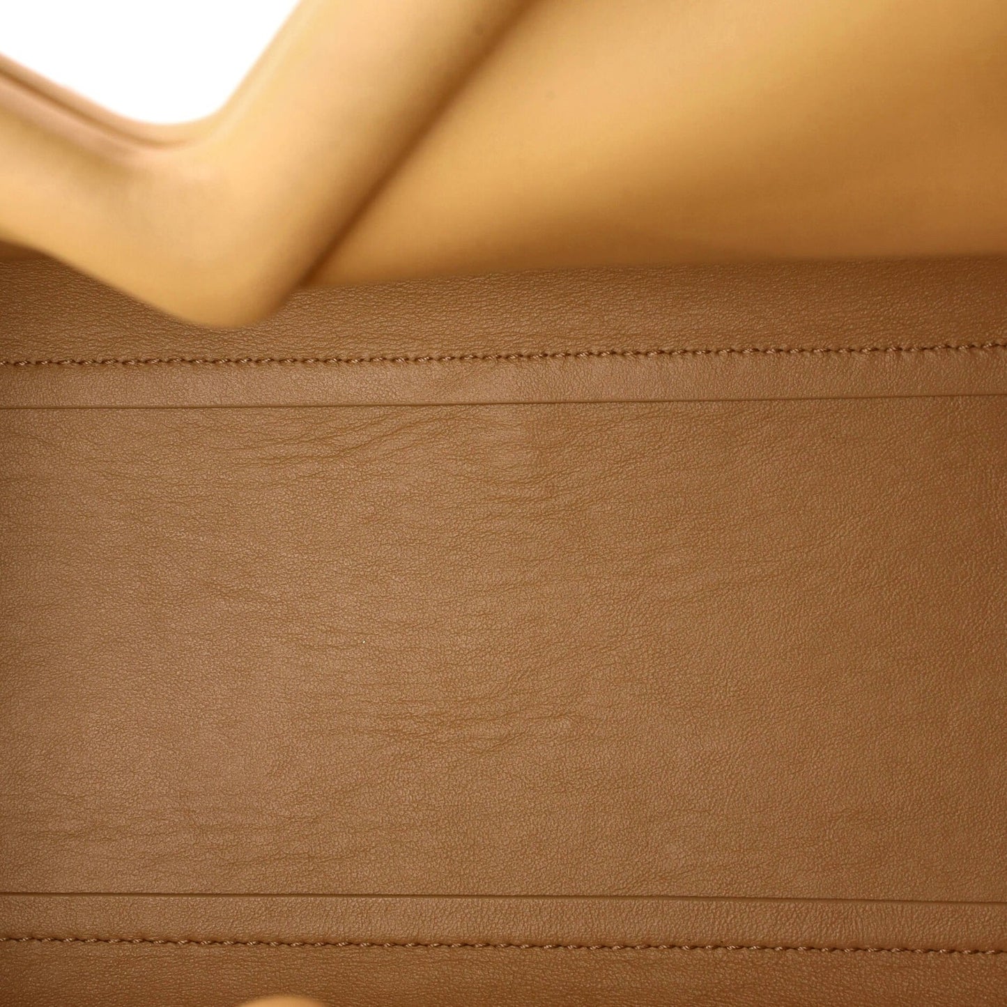 Bottega Veneta Point Shoulder Bag Leather Medium