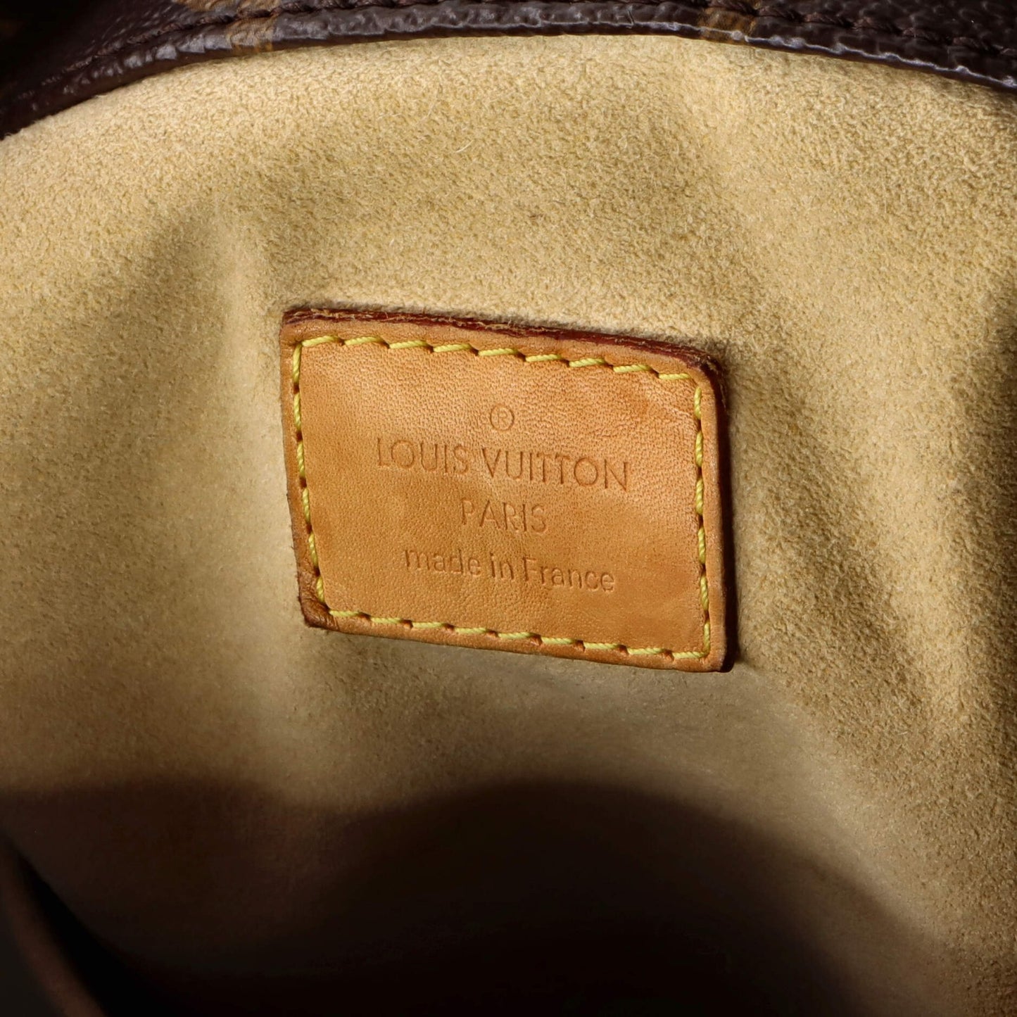 Louis Vuitton Artsy Handbag Monogram Canvas Mm