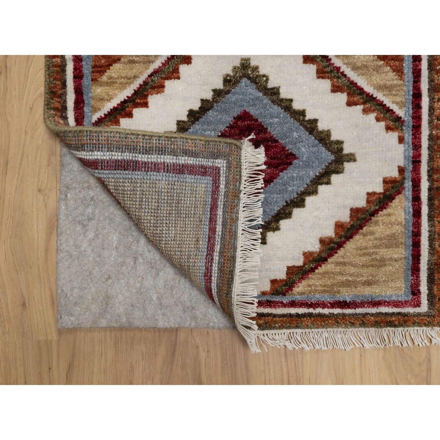 2'1"X3'1" Pastel Gray Southwest Indian Design Hand Knotted Wool Mat Rug