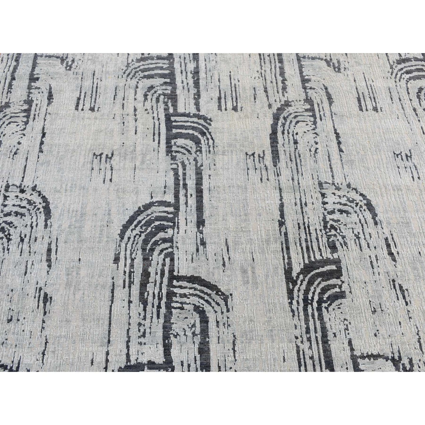 6'X9' Cloud Gray The Cane Pure Silk With Textured Wool Hand Knotted Rug