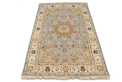 Handmade Extra Fine Indo-Nain Oriental Rug