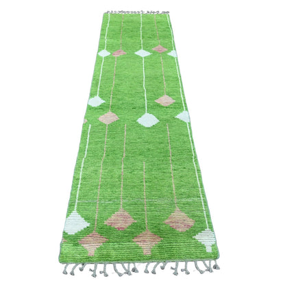 2'6"X9'1" Green Moroccan Weave Kite Design Hand Knotted Wool Runner Rug