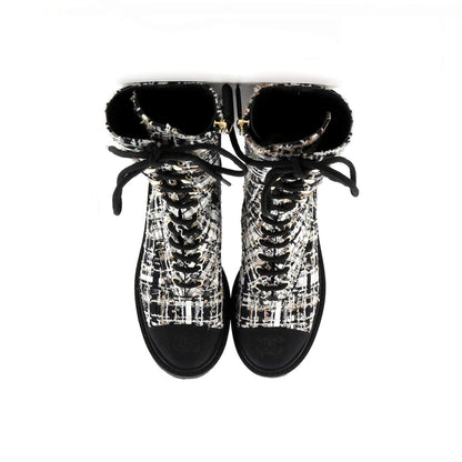 Chanel Women'S Cap Toe Combat Boots Tweed