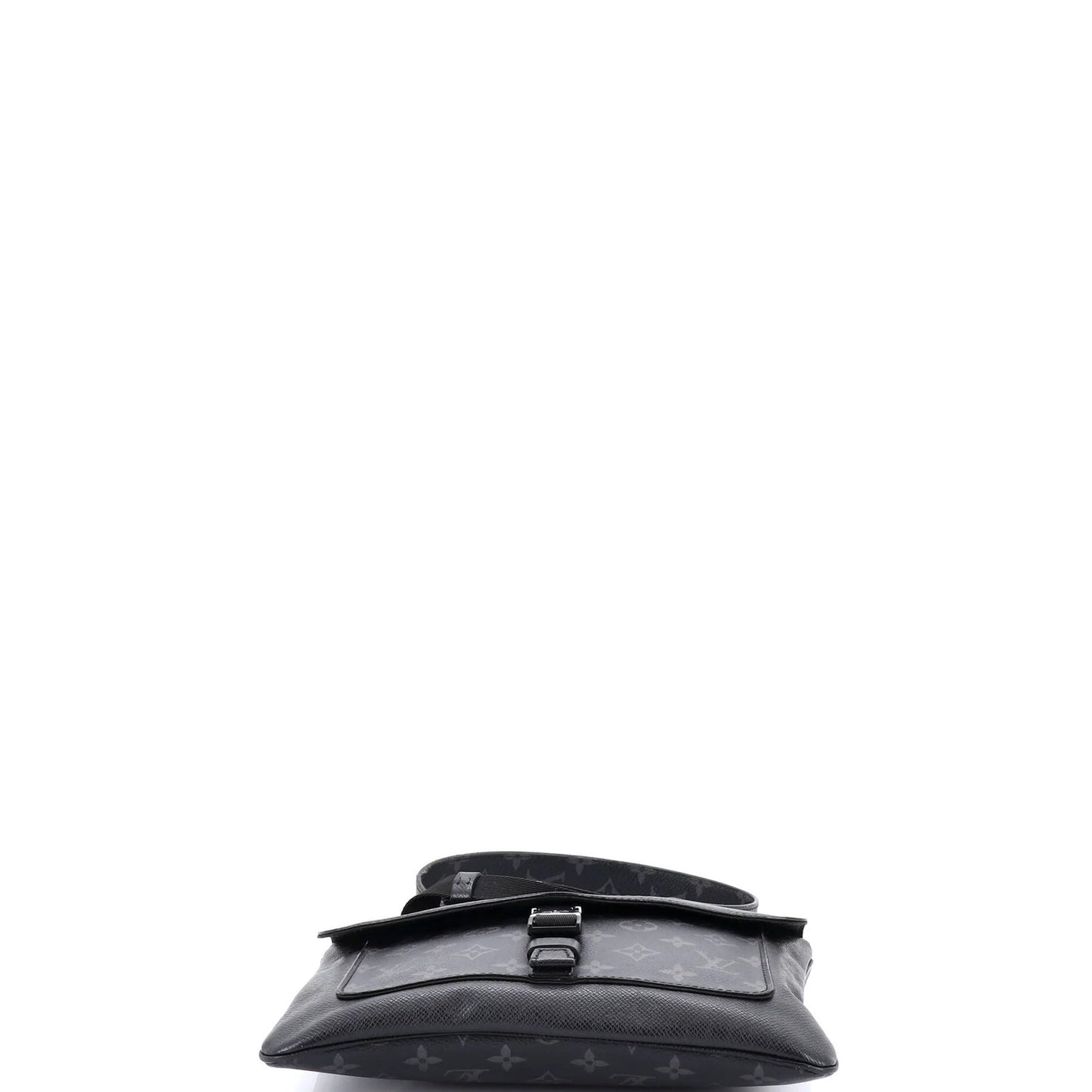 Louis Vuitton Outdoor Flap Messenger Monogram Taigarama