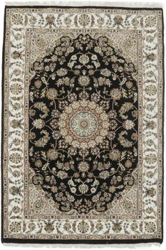 Handmade Wool Indo-Nain Floral Oriental Rug