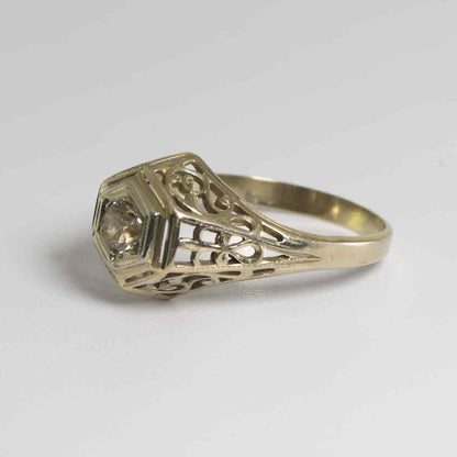 14K White Gold Antique Diamond Ring 0.20Ct