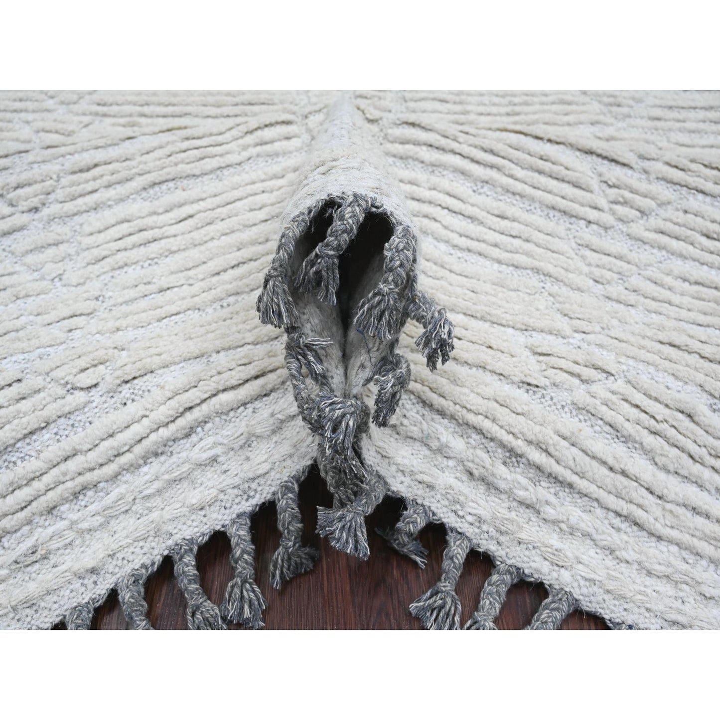 8'10"X12'2" White Moroccan Weave Line Design Hand Knotted Soft Wool Rug