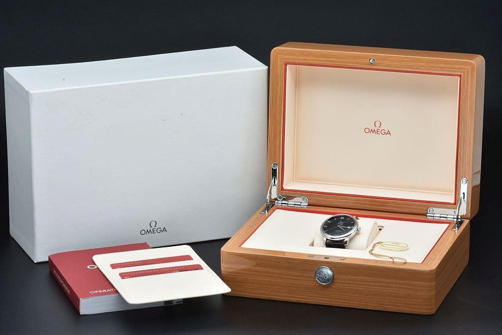 Omega 424.13.40.20.01.001 De Ville Prestige Co-Axial Chronometer 2500