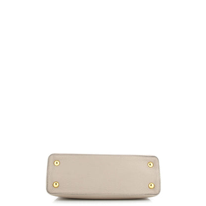 Louis Vuitton Capucines Bag Leather Pm