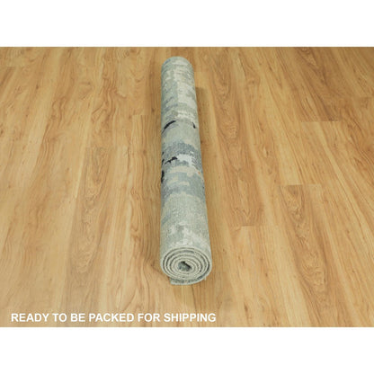 4'X6' Silver, Blue Wool And Silk Modern Abstract Design Hand Knotted Rug