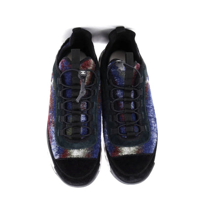 Chanel Men'S Cc Cap Toe Logo Sneakers Suede And Wool