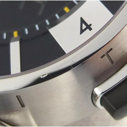 LOUIS VUITTON TAMBOUR in black Q118F quartz