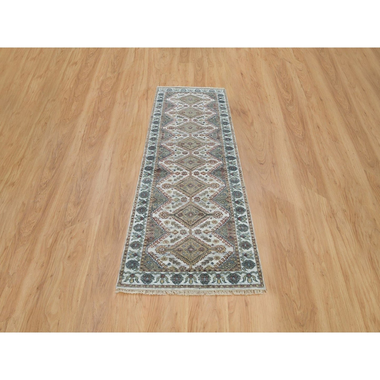 2'7"X8' White Hand Knotted Unique Flower Border Runner Oriental Rug