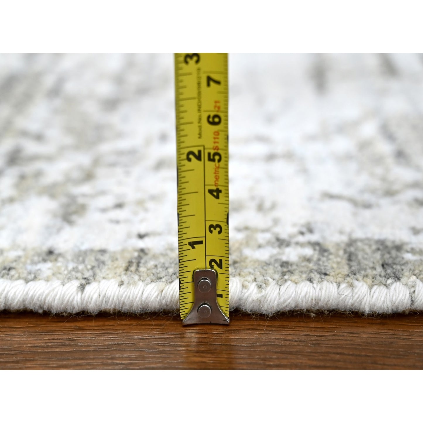 8'X10' White Modern Design Hand Loomed Wool And Bamboo Silk Oriental Rug