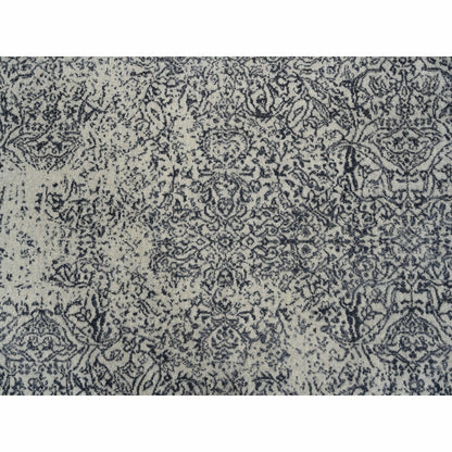 10'1"X10'1" Fine Jacquard Wool And Silk Hand Loomed Light Gray Square Rug