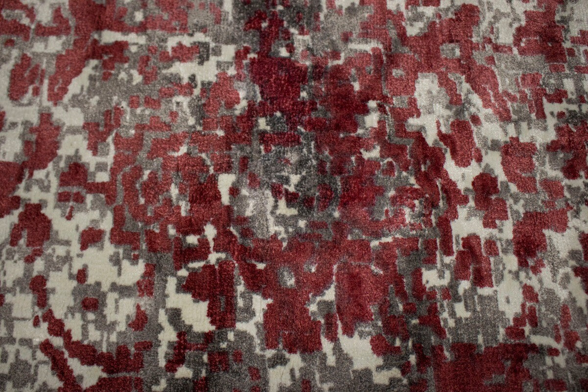Hand-Loomed Modern Round Rug Distressed Floral