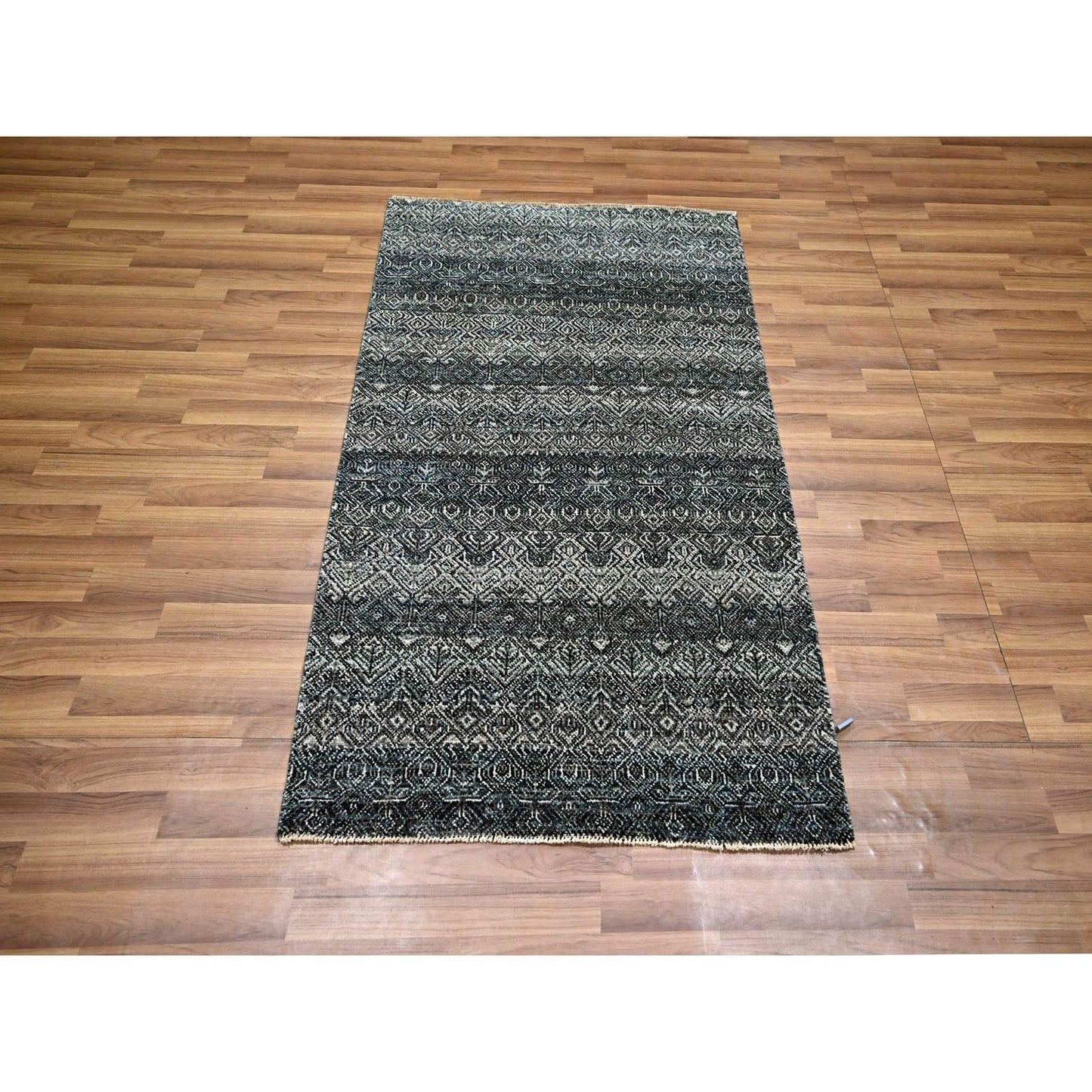 3'1"X5' Gray Small Repetitive Kohinoor Heritta Hand Knotted Pure Wool Rug