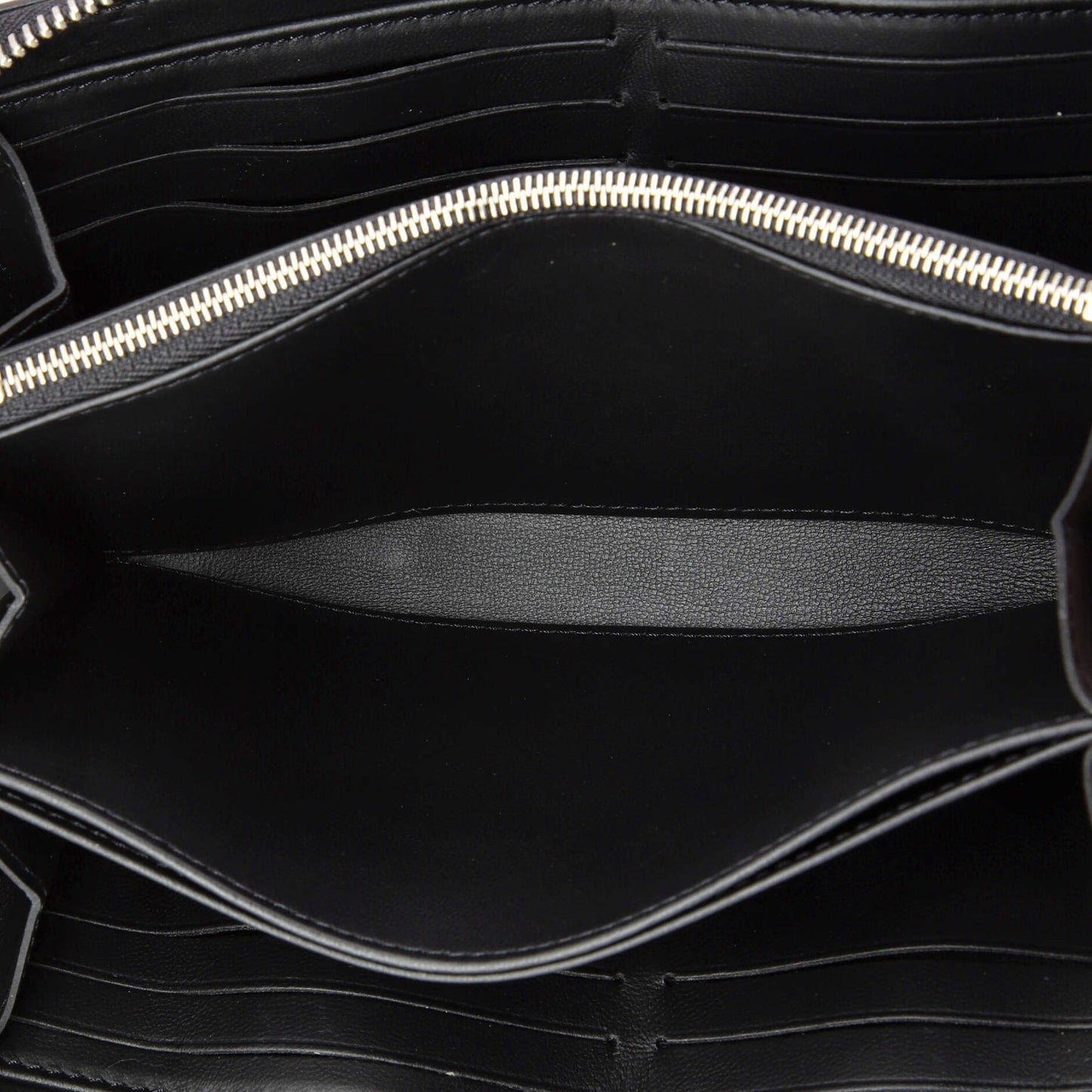 Louis Vuitton Zippy Wallet Mahina Leather