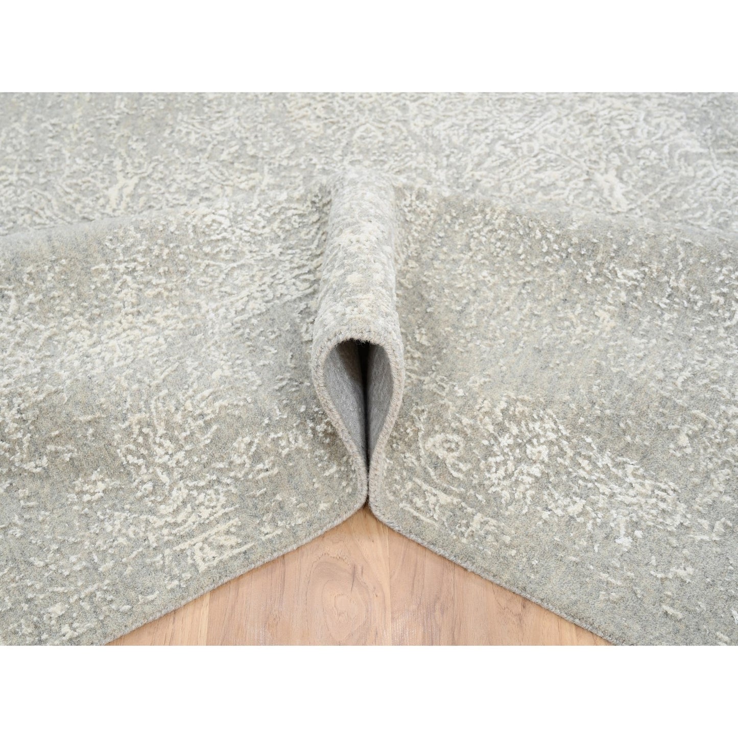 6'X9'2" Beige Wool And Silk Hand Loomed Fine Jacquard Round Rug