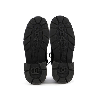 Chanel Women'S Charm Chain Cc Cap Toe Combat Boots Quilted Leather