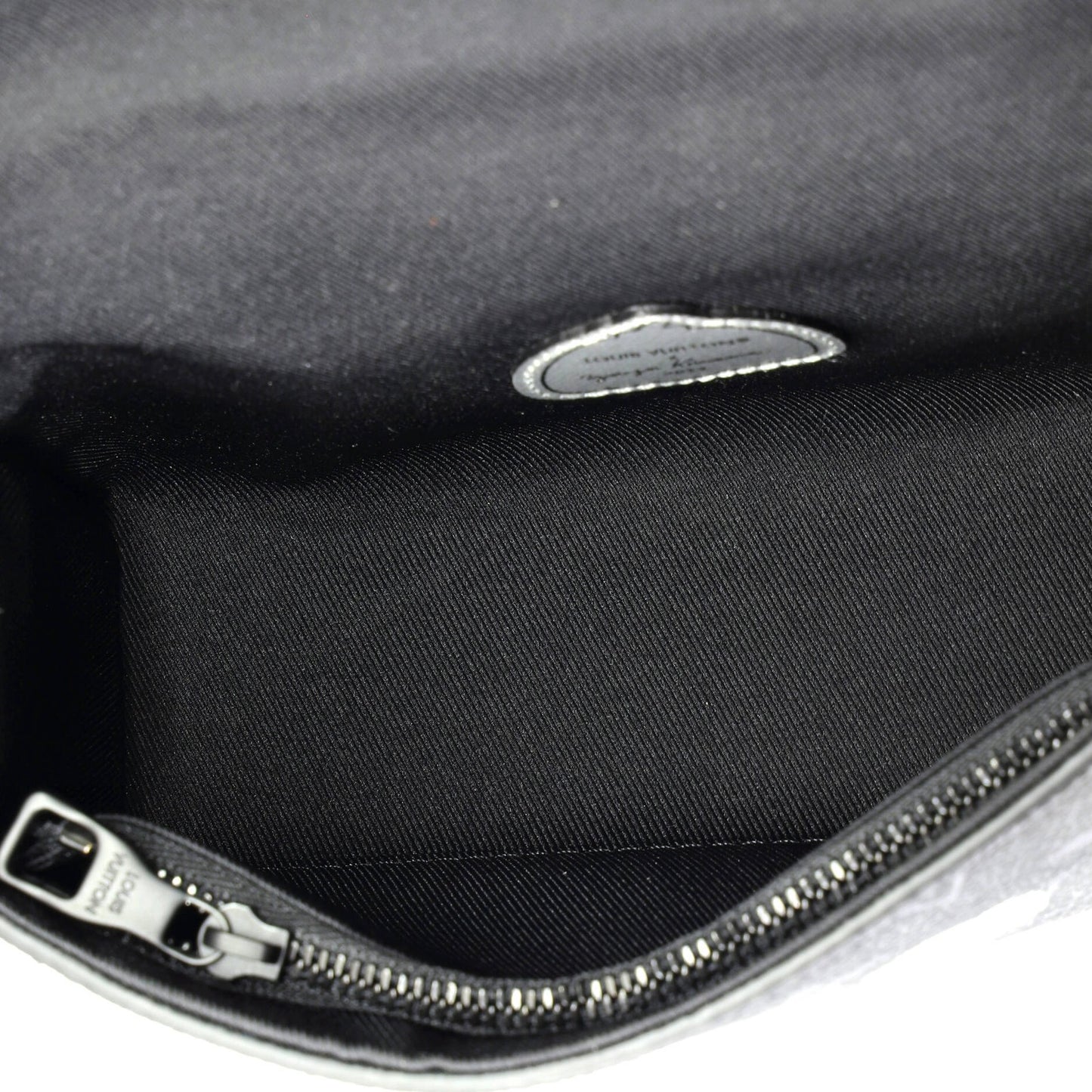 Louis Vuitton Steamer Wearable Wallet Yayoi Kusama Painted Dots Monogram Eclipse