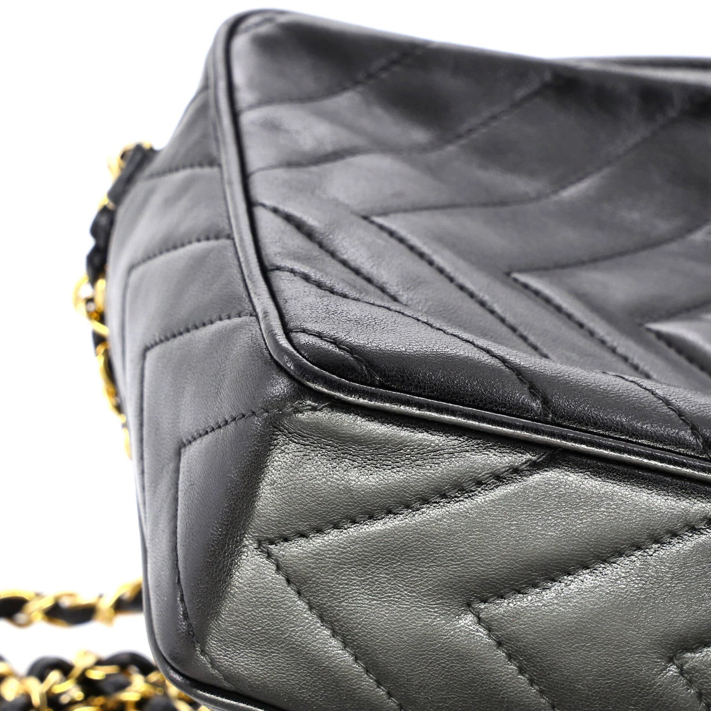 Chanel Vintage Diamond Cc Camera Bag Chevron Lambskin Medium