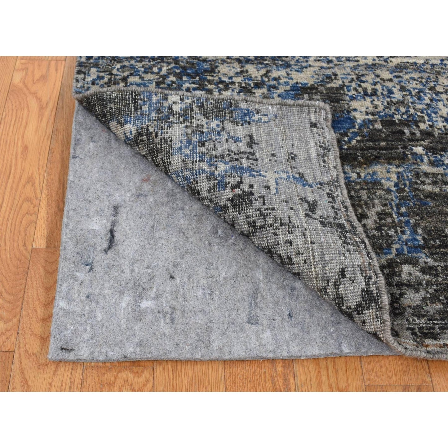 8'1"X10'1" Gray Broken Flower Design Pure Wool Hand Knotted Rug