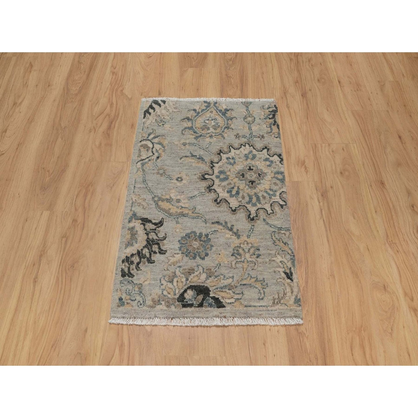 2'1"X3'1" Gray Broken Pattern Oushak Design All Wool Hand Knotted Mat Rug