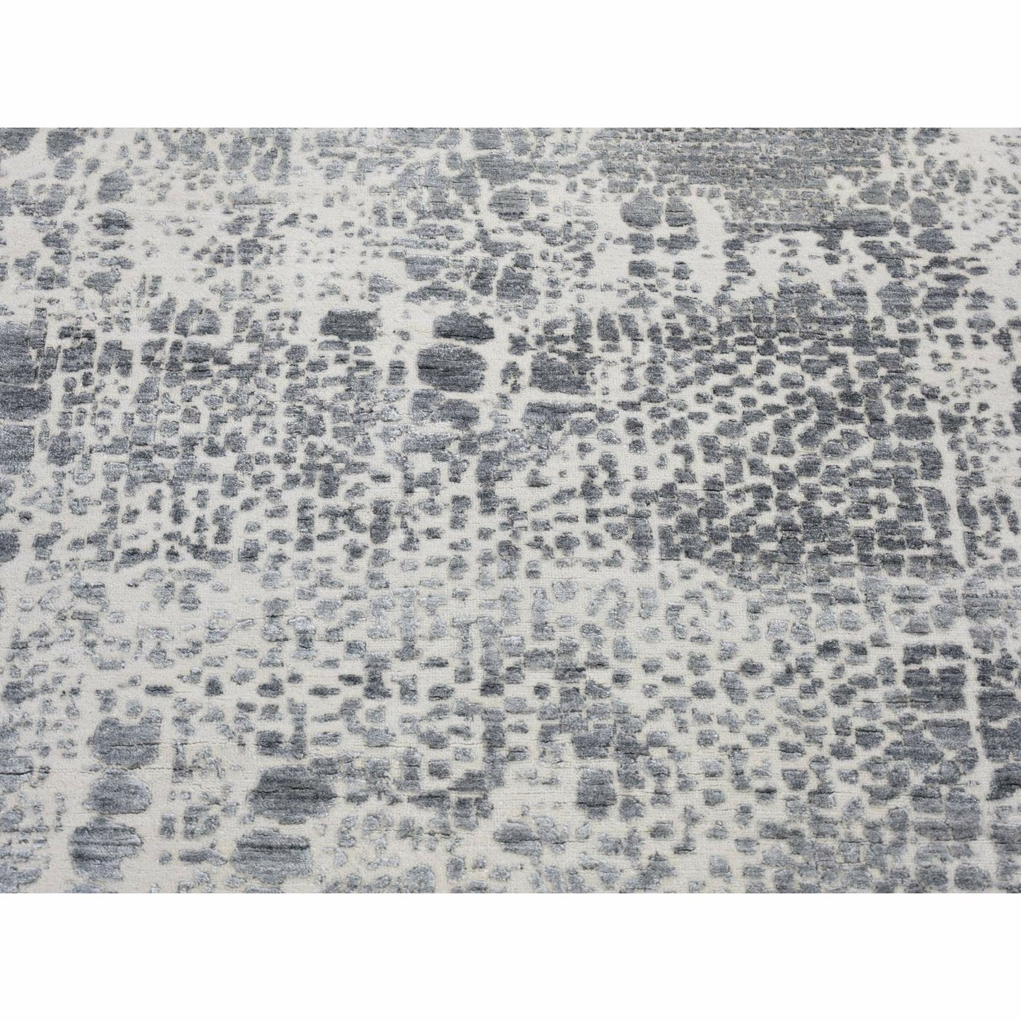 4'X6' Ivory Modern Design Hand Knotted Silk With Textured Wool Rug
