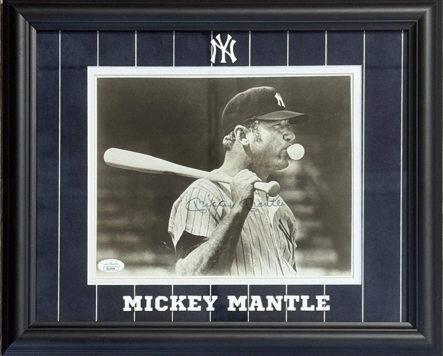 Mickey Mantle Autographed 8X10 Framed Baseball Photo (Jsa)