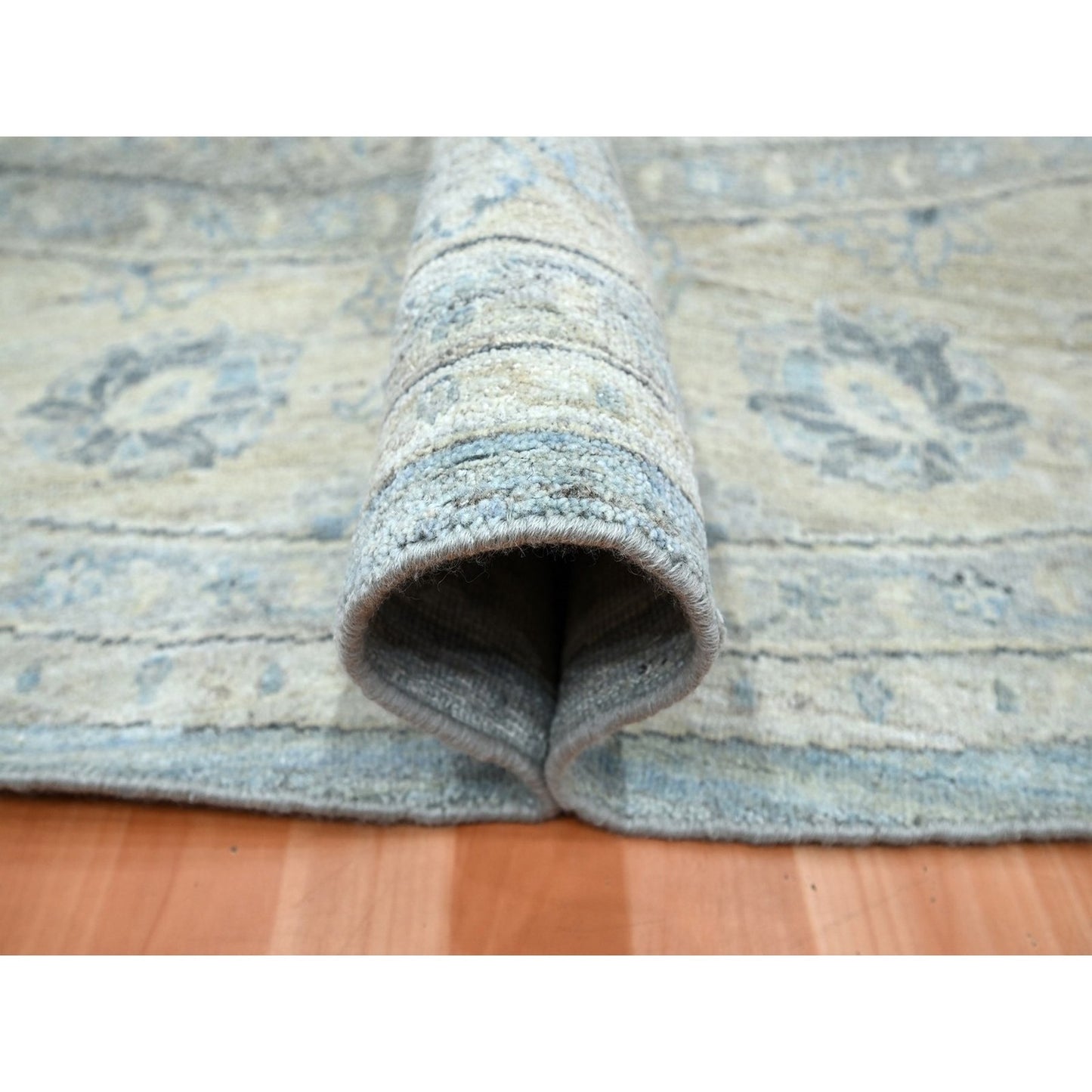 Blue Sickle Leaf Design Hand Knotted Wool Round Rug