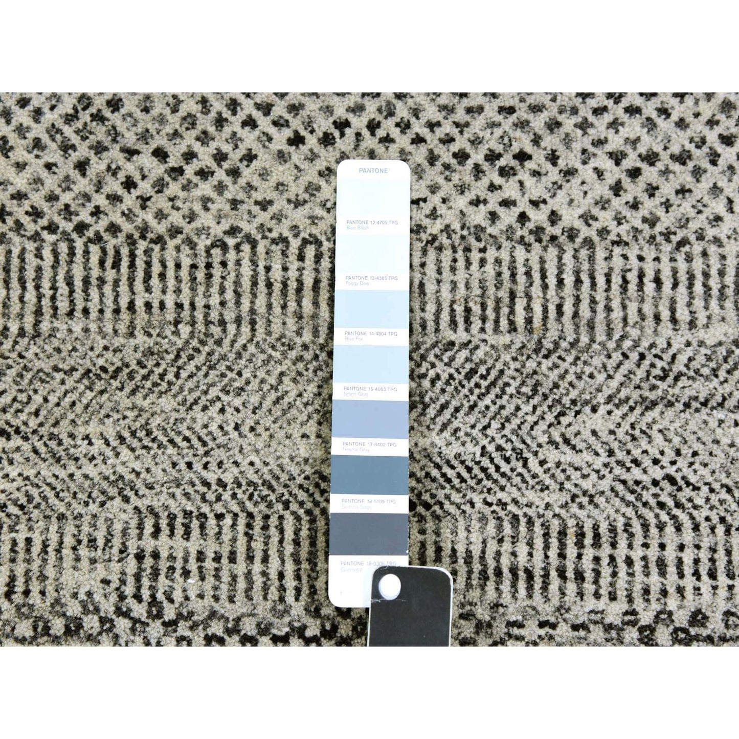 8'X10' Pastel Gray Undyed Wool Grass Design Hand Knotted Oriental Rug