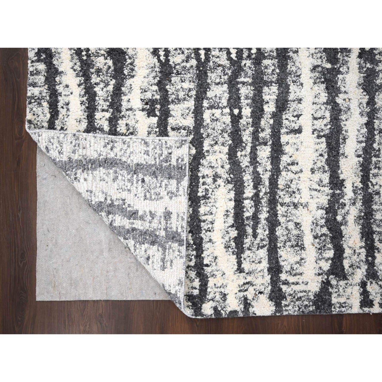 9'1"X11'8" Black And Ivory Modern Design Organic Wool Hand Knotted Rug