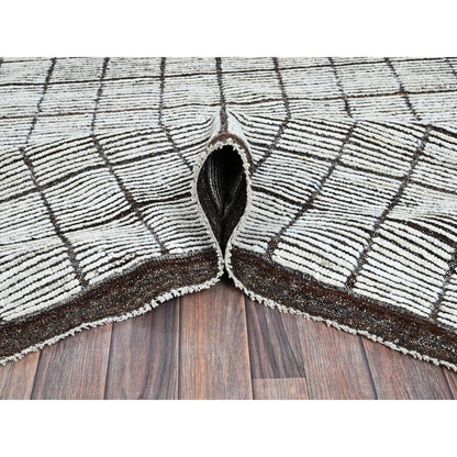 9'6"X11'8" White Moroccan Weave With Box Design 100% Wool Hand Knotted Rug