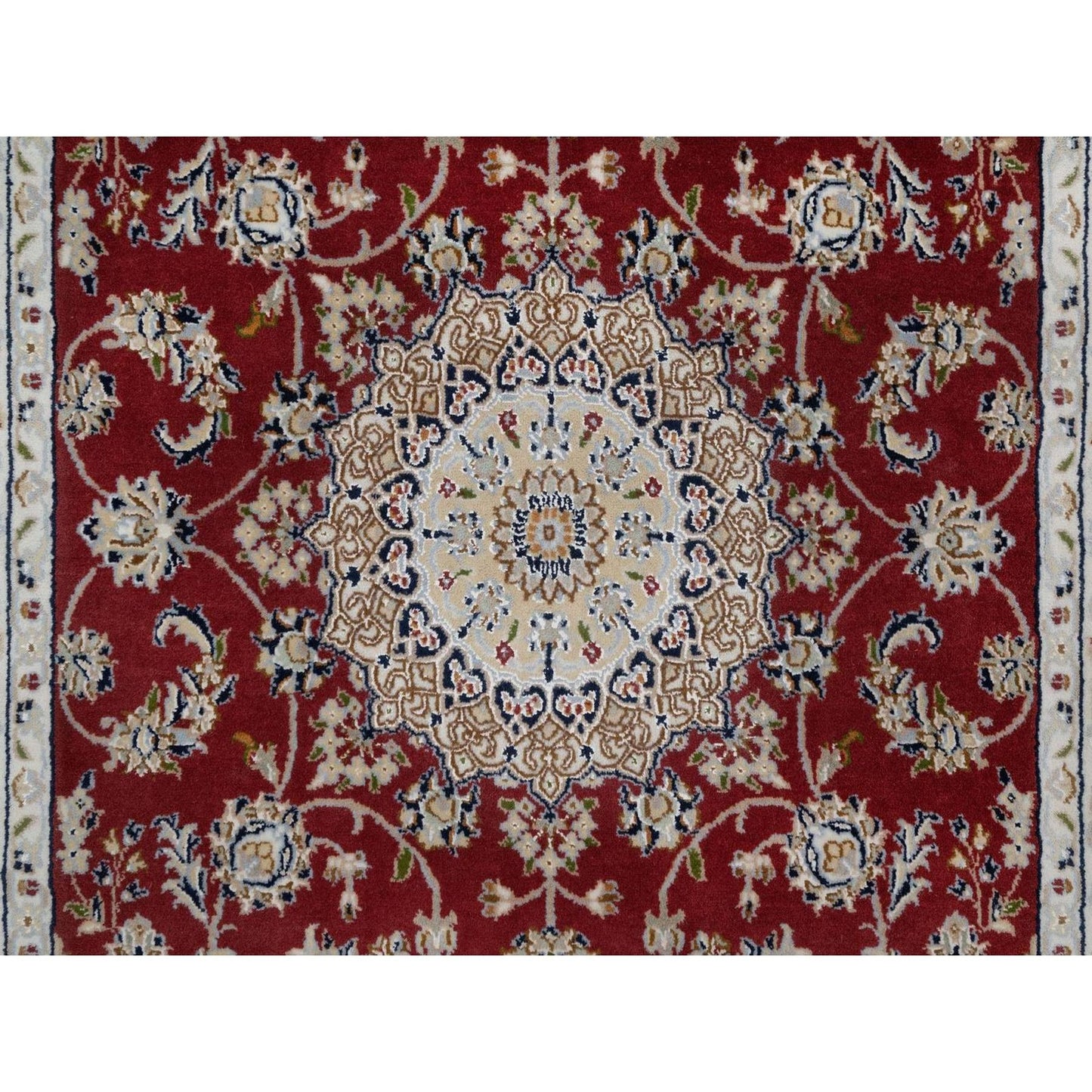 4'X6'1" Red Nain Medallion Design Hand Knotted Wool And Silk 250 Kpsi Rug
