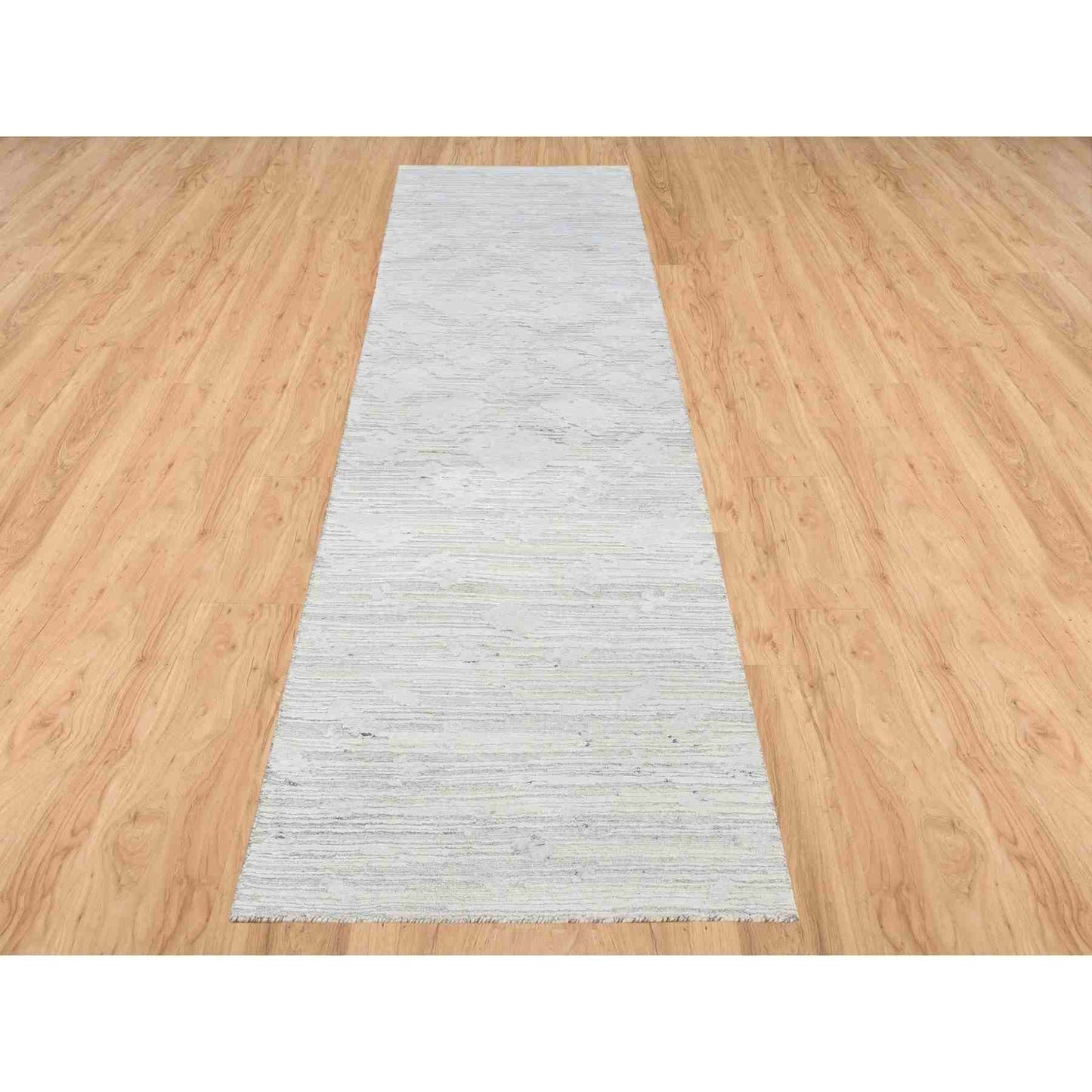 2'6"X9'9" Gray Modern Hand Knotted Hand Spun Natural Wool Runner Rug