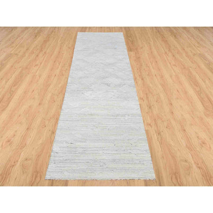 2'6"X9'9" Gray Modern Hand Knotted Hand Spun Natural Wool Runner Rug