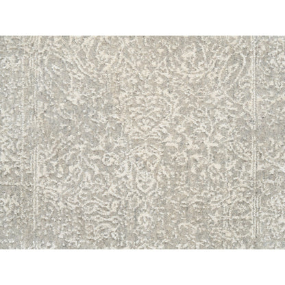 2'5"X7'10" Beige Fine Jacquard Wool And Silk Hand Loomed Runner Rug