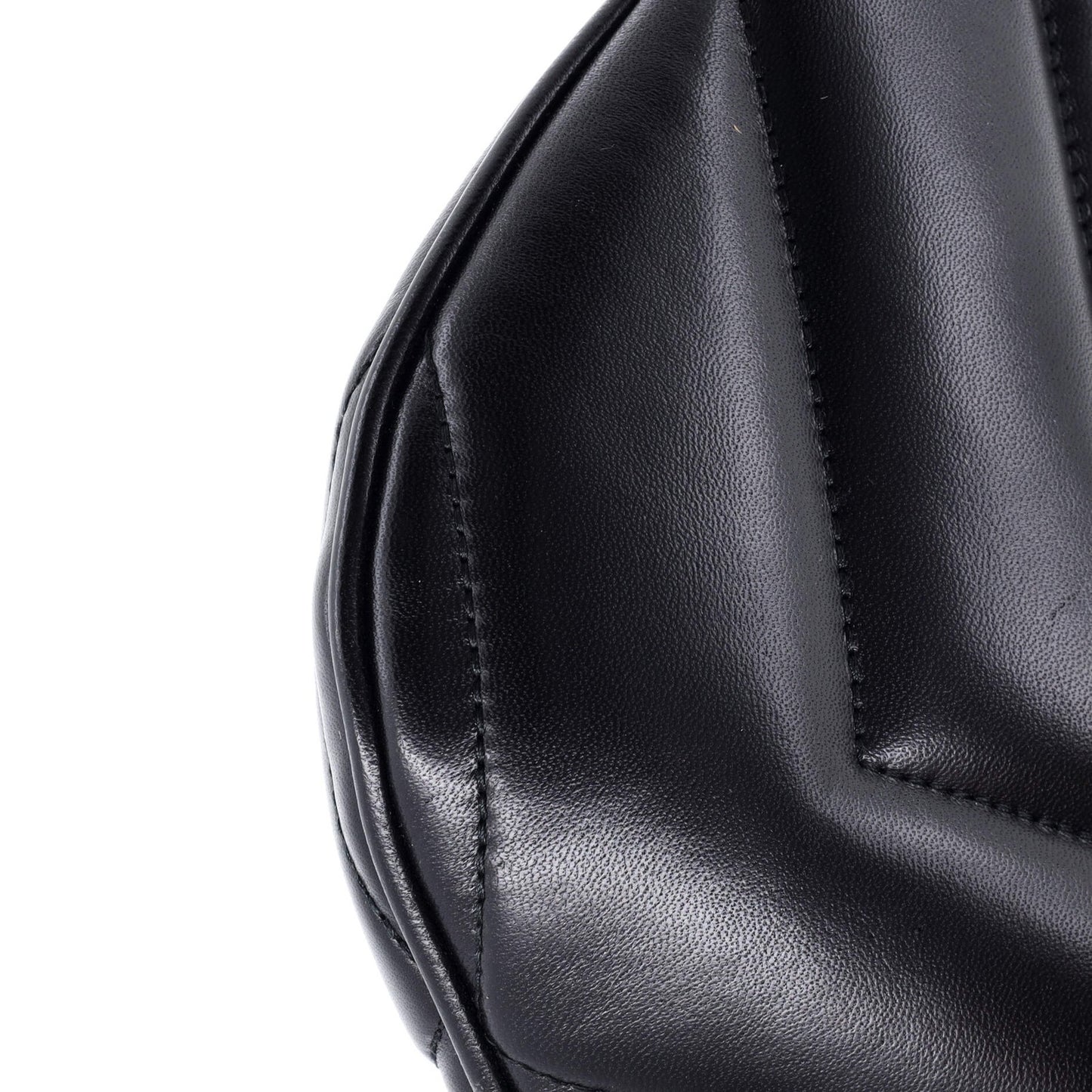 Gucci Gg Marmont Half Moon Chain Shoulder Bag Matelasse Leather Small