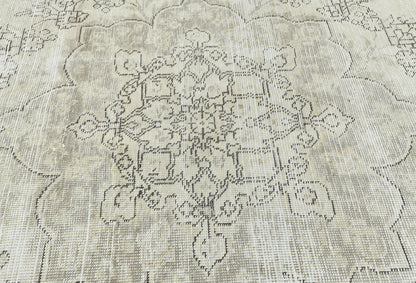 Distressed Vintage Medallion Floral Oriental Rug