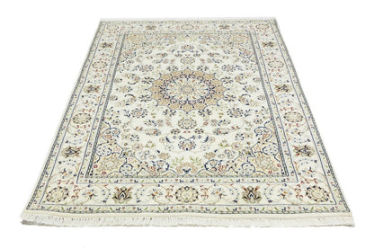 Hand-Knotted Floral Indo-Nain Rug Traditional