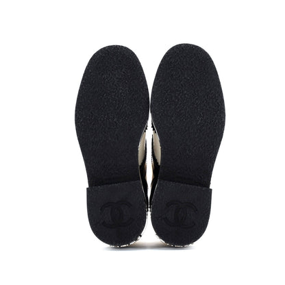 Chanel Women'S Cc Chain Around Oxfords Patent And Leather