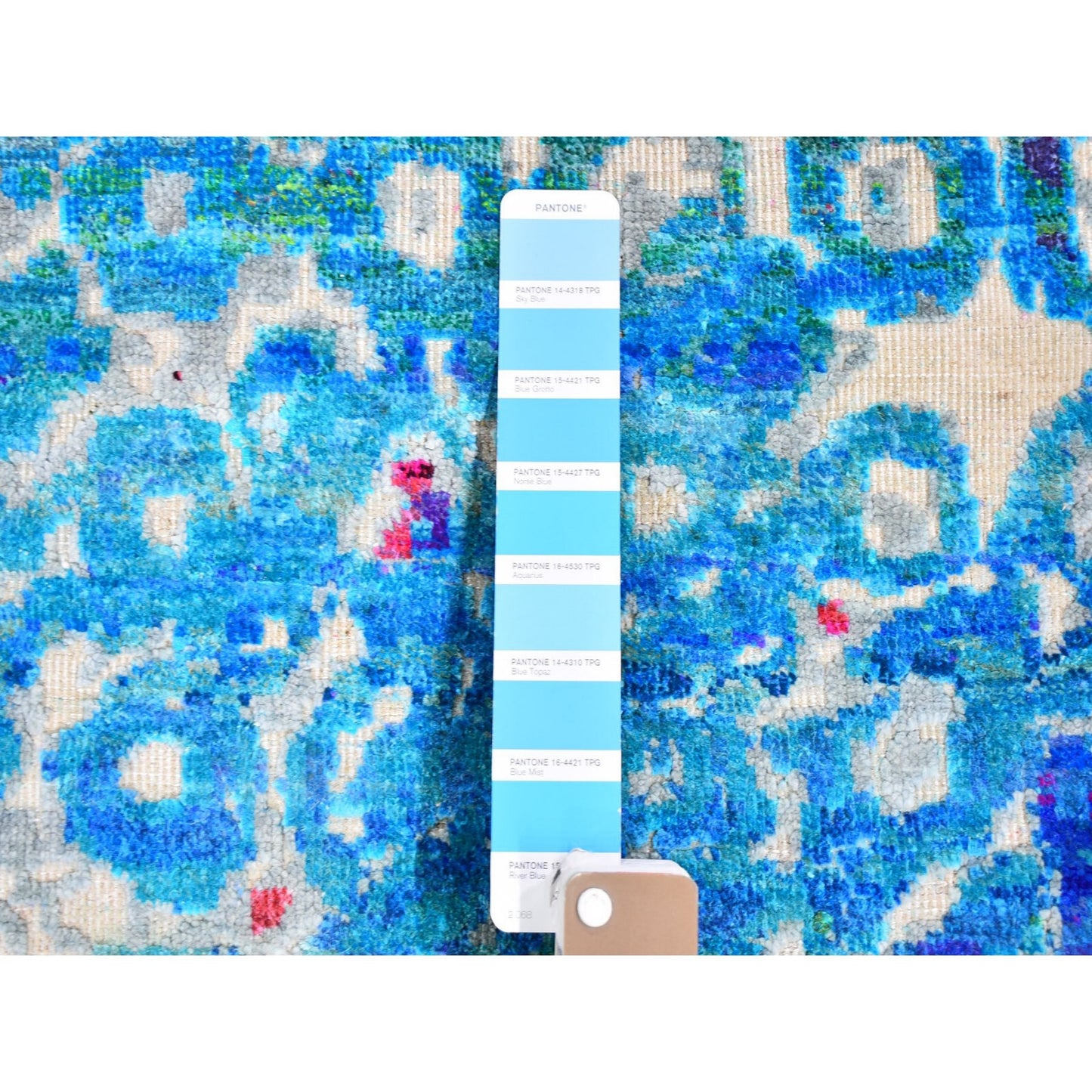 4'X6' The Peacock Sari Silk Colorful Hand Knotted Oriental Rug