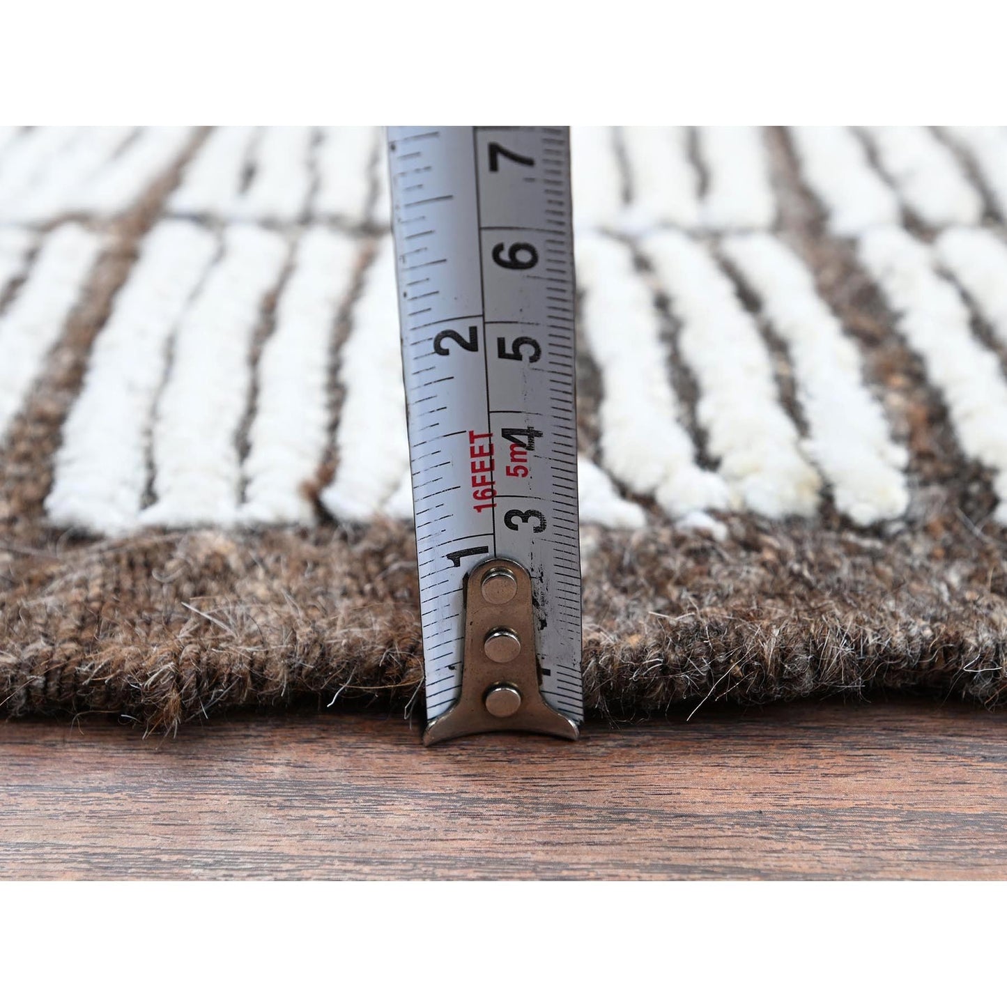 2'1"X2'8" White Moroccan Weave With Box Design Wool Hand Knotted Mat Rug