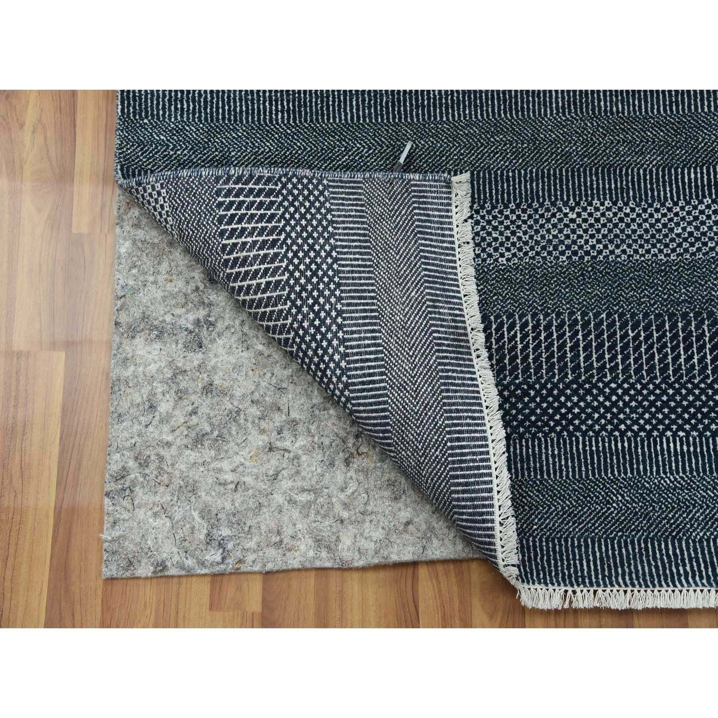 6'X9' Yankees Blue Wool And Silk Hand Knotted Grass Design Rug