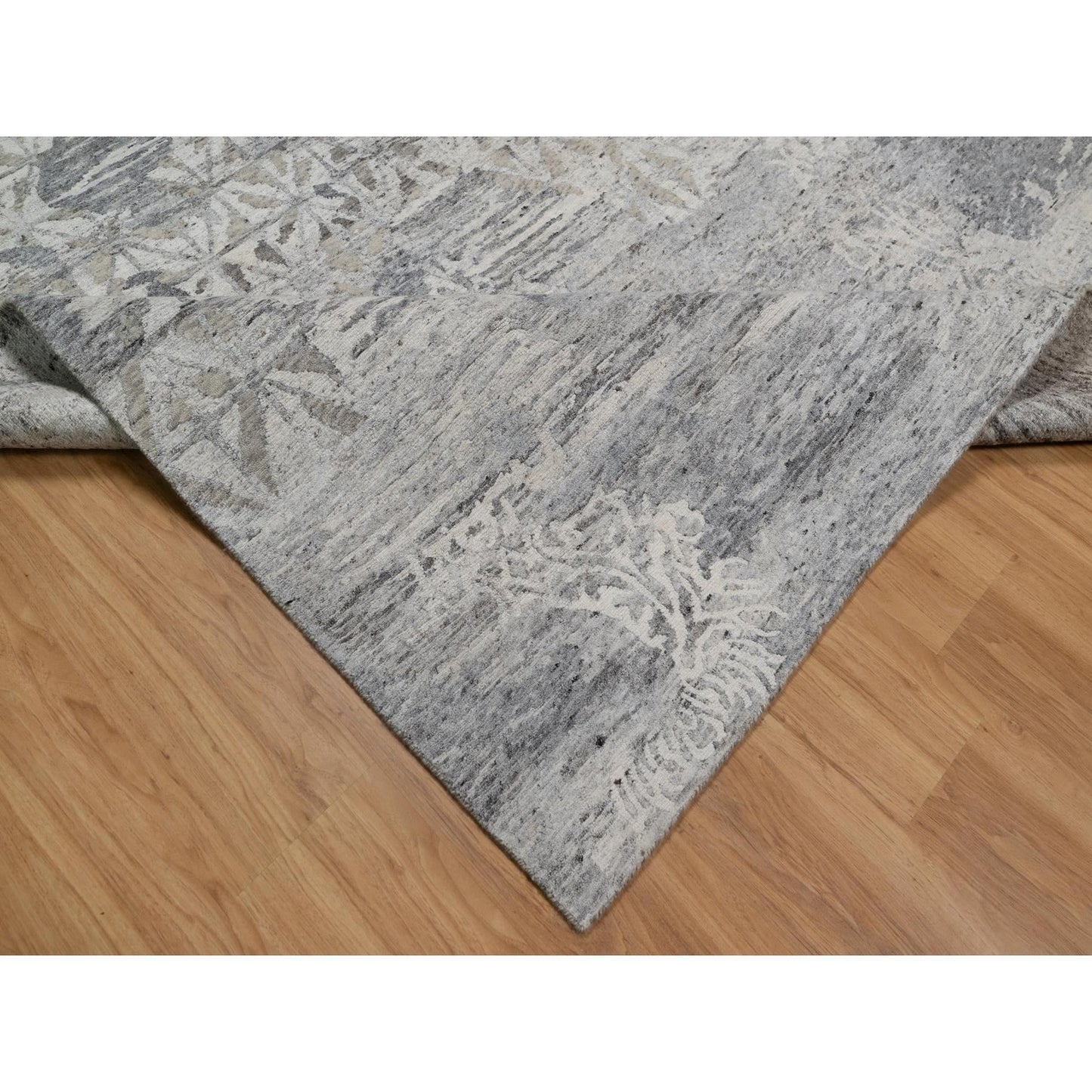 8'X10'1" White Nepali Modern Design Undyed Natural Wool Hand Knotted Rug